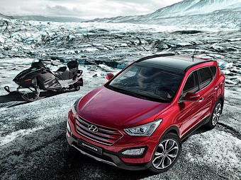 Hyundai Santa Fe отримав автоматично відкривний багажник. Компанія Hyundai почала на українському ринку продаж оновленого кросовера Santa Fe. 
