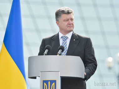 Порошенко: Сьогоднішні події увійдуть в історію як "Вітчизняна війна 2014 року". Україна цінує підтримку з боку тих, хто насправді продемонстрував, що є нашими друзями, підкреслив президент України Петро Порошенко.