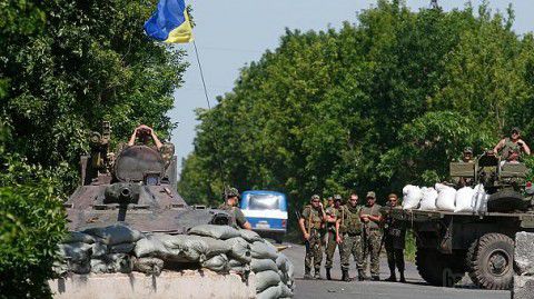 Нацгвардія відбила спробу захвату блокпоста під Попасною. При спробі збройного проникнення на блокпост Нацгвардії було відбито напад і затримані два терориста. Про це повідомляє прес-служба Національної гвардії України.