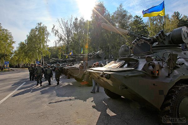 В зону АТО прибуло підкріплення. Особовий склад першої оперативної бригади Національної гвардії України успішно прибув до місця призначення, повідомляє прес-служба Нацгвардії.