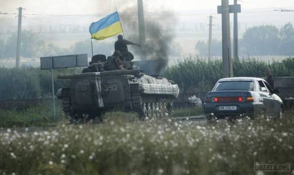 Сили АТО залишили Новоазовськ і готуються обороняти Маріуполь. Справжня картина бойових дій значно відрізняється від офіційної інформації. 