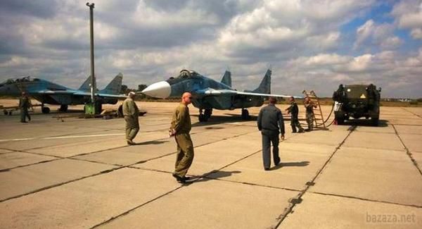 Авіатори з Бельбека відновлюють авіацію в Миколаєві. Третя ластівка вже в повітрі. 