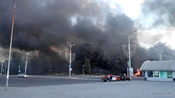 Донецьк зруйнований 29.08.2014 (фото). 29 серпня продовжився обстріл Донецька. З'явилися нові руйнування. 