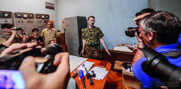 Захисна реакція. Як Україна протистоїть російській інформаційній пропаганді. Українські ЗМІ, як і українських військових, російська агресія застала зненацька. Але якщо владі вдалося за три місяці створити боєздатну армію, вдасться перемогти і в інформаційній війні