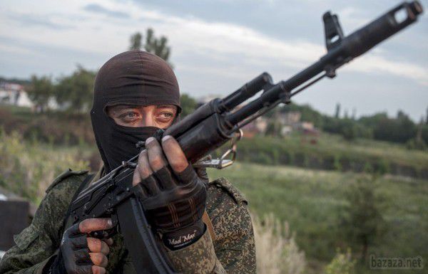Терористи захопили будівлю райдержадміністрації в Тельманове Донецької обл.. Бойовики захопили будівлю районної державної адміністрації в Тельманове Донецької обл.</p>
