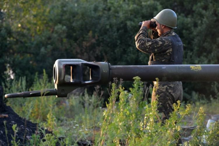 Українських силовиків тричі обстріляли з Смерчу. Кількість обстрілів помітно зросла за попередню ніч.