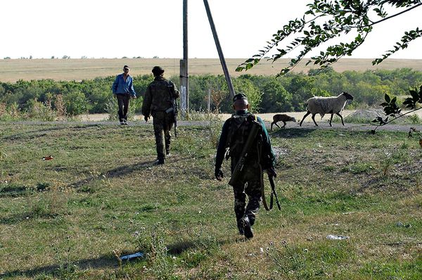 Нічия земля. Один день з життя розвідника в зоні АТО. Репортаж військового інженера Олександра Шульмана, який побував у розвідці поблизу селищ Металіст і Олександрівськ Луганської області