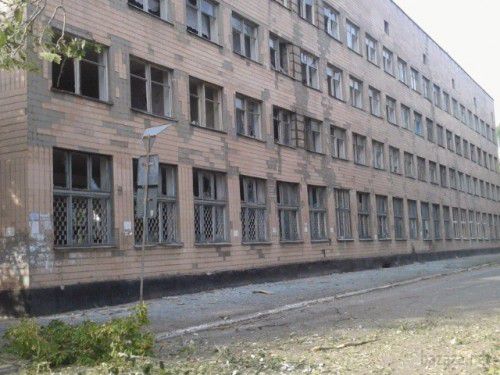 Луганськ зруйнований. Фото. Відео. 6.09.2014. Станом на ранок 6 вересня в Луганську спокійно. Ніч пройшла спокійно. За повідомленнями місцевих жителів звуки вибухів чути за містом. 