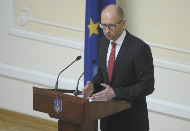 Яценюк ініціював перевірку торгівлі зброєю в 2004-2014 роках. Відповідне звернення прем'єр-міністр направив у Генеральну прокуратуру