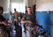 Бійці батальйону «Київ-2» показали, в яких умовах вони живуть практично на лінії фронту(відео). Журналісти «Громадського ТБ Донеччини» побували в місці дислокації добровольчого батальйону «Київ-2». Його бійці розповіли  про умови, в яких вони живуть.