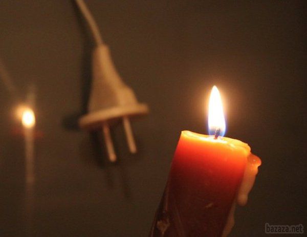 Відключення світла можуть початися вже у вересні. Відключення світла через дефіцит електроенергії можуть початися вже у вересні. «Укренерго» заради економії палива знизила енергопостачальним компаніям України ліміт споживання потужності на поточний місяць.