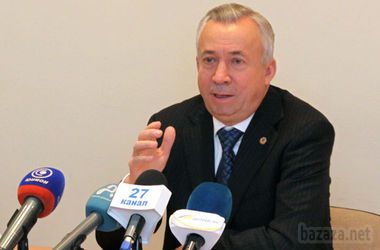 200 загиблих, 800 поранених, 350 тисяч безробітних - "досягнення;" ДНР в Донецьку. Про це під час "круглого столу" "Мир. Стабільність. Відродження "заявив Донецький міський голова Олександр Лук'янченко