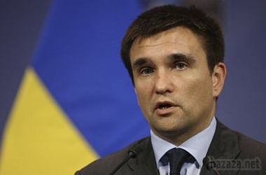 Клімкін: Питання про вступ України в НАТО на даному етапі не актуальне. Питання про вступ України в НАТО на даному етапі не актуальне, замість цього краще зосередиться на реалізації програми розширених можливостей між Києвом і Альянсом
