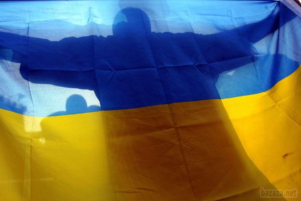 У Сєвєродонецьку почав роботу штаб самооборони. У Сєвєродонецьку почав роботу штаб Національної захисту Сєвєродонецька (НЗС). У формування запрошують людей, яким не байдужа доля рідного міста. 
