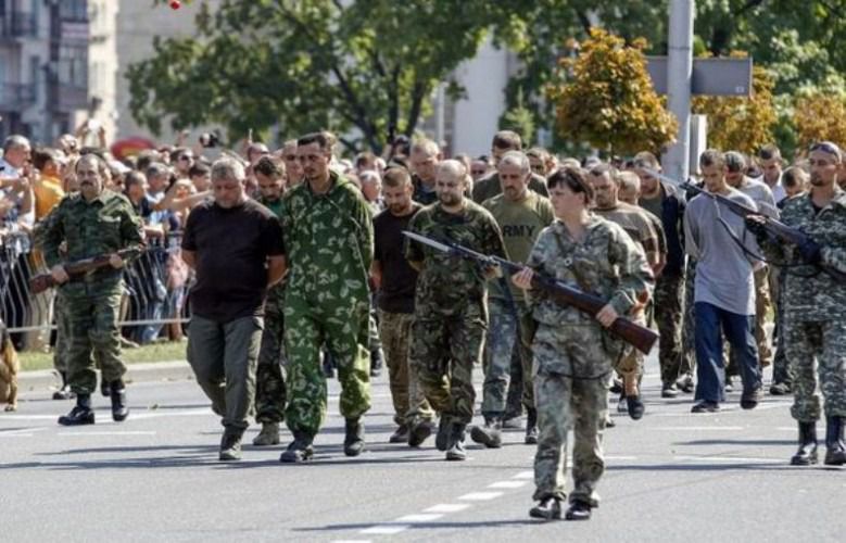 73 українських військових звільнені з полону. В неділю з полону бойовиків, що діють на сході України, звільнені ще 73 українських військовослужбовців.
