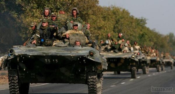 Свердловськ: очевидці повідомляють про колоні військової техніки з Краснодону. 14 вересня близько 21:00 через Свердловськ, який знаходиться під контролем бойовиків ЛНР, пройшла колона військової техніки. 