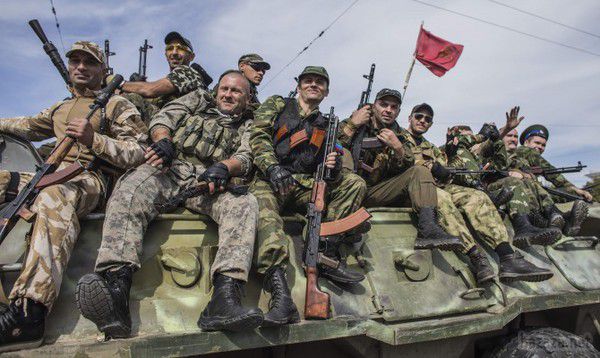 ЛНР і ДНР хочуть створити об'єднану армію. Представники самопроголошених Донецької народної республіки та Луганської народної республіки виступили за створення армії з централізованим командуванням.