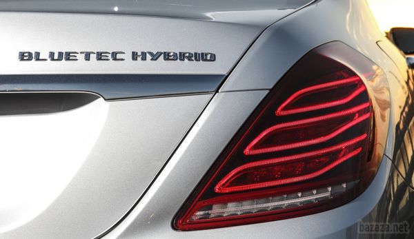 Mercedes-Benz випустять 10 гібридних моделей до 2017 року. Такі плани компанії озвучив голова відділу нових розробок концерну Daimler Томас Вебер під час презентації гібридного S500.