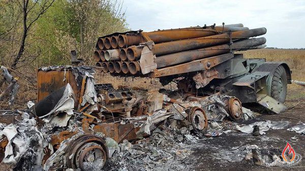 Пошукова група виявила в районі Красної Поляни останки 14 українських солдатів. З 15 вересня пошукова група ВГО «Союз «Народна Пам'ять», що здійснює гуманітарну місію, виявила в районі урочища Красна Поляна останки 14 українських військовослужбовців. 
