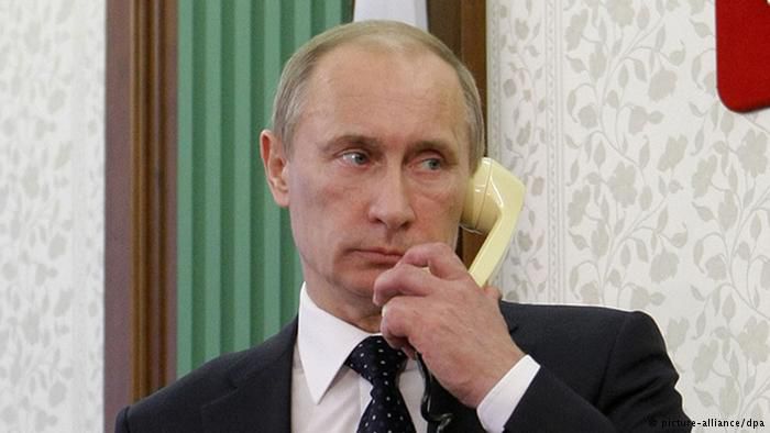 Путін: Росія готова до нових газових переговорів з Україною. Президент Росії Володимир Путін повідомив голові Єврокомісії про готовність до переговорів щодо поставок газу в Україну. Дата перемовин поки не відома.