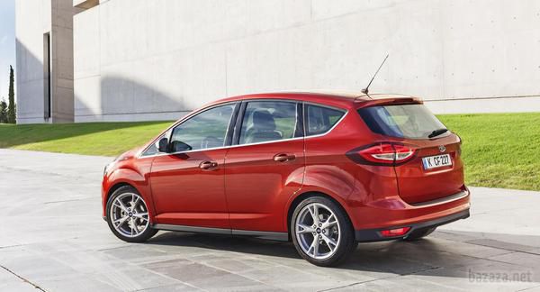 Представлений оновлений Ford C-MAX. Слідом за новим S-MAX, компанія Ford показала рейстайлинговый компактвен C-MAX. Крім оновленого дизайну і елементів інтер'єру, новинка отримала двигуни наступного покоління.