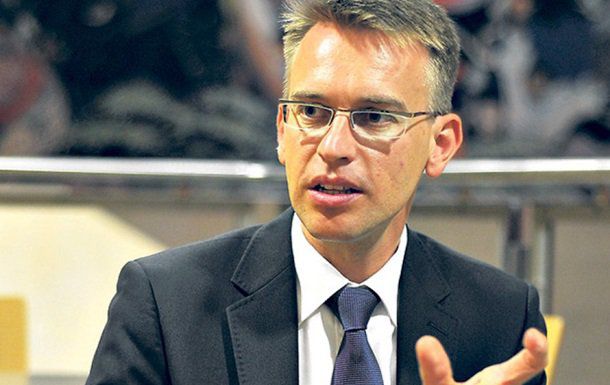 Опозиція повинна почати переговори з владою для подолання політичної кризи