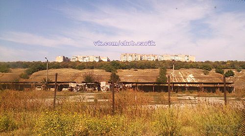 Луганськ зруйнований. Частина 49. Фото. 19.09.2014 (регулярно оновлюється). Станом на ранок 19 вересня у Луганську спокійно. Ніч пройшла тихо. У місті зберігаються проблеми зі зв'язком, електроенергією, водою і продуктами.