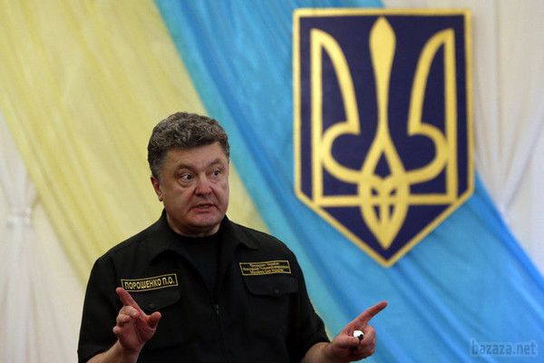 Президент розформував бригаду, бійці якої здалися в полон. Президент України Петро Порошенко розформував 51-ю бригаду, бійці якої здалися в полон.