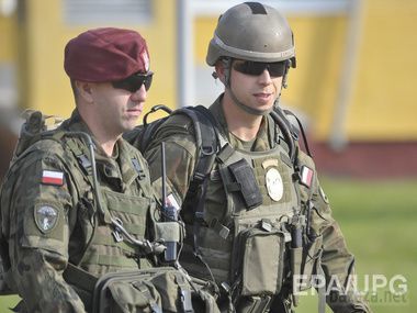 Польща закупить у США озброєння на $500 млн. Держдеп США схвалив поставки в Польщу крилатих ракет і обладнання для їх експлуатації.