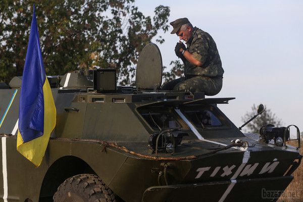 Терористи не обстрілювали сили АТО в ніч на вівторок - Тимчук. Глава Центру військово-політичних досліджень, представник групи "Інформаційний опір" Дмитро Тимчук у своєму Facebook повідомив про те, що в зоні конфлікту на Донбасі протягом ночі з 22 на 23 вересня помітно знизилася активність російсько-терористичних військ.