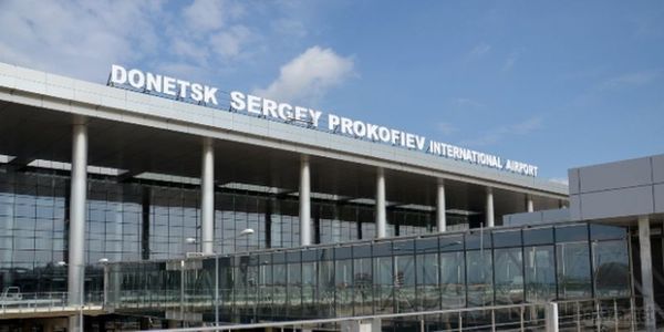 Обстановка в Донецьку і області (24.09.14). Ніч з 23 на 24 вересня пройшла спокійно припинилися вибухи в центрі і на околицях. Громадський транспорт пересувається по місту за затвердженим розкладом, комунальні служби працюють в посиленому режимі.