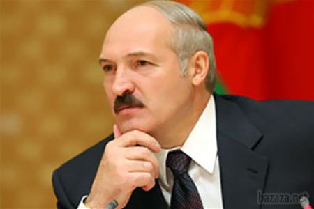 Лукашенко: Контактна група по Україні зупинила м'ясорубку. Президент Білорусі Олександр Лукашенко висловив думку, що до закінчення конфлікту на сході України ще далеко.