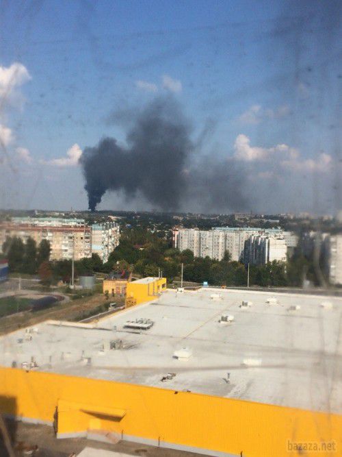 Обстановка в Донецьку і області (28.09.14). Ніч з 27 на 28 вересня в Донецьку пройшла неспокійно. Йдуть напружені бої під аеропортом. У місті зберігається напружена обстановка. 