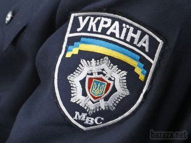 У київському метро затримали трьох чоловіків з патронами і гранатою. У затриманих в столичному метро чоловіків вилучили 62 патрона, гранату та марихуану.