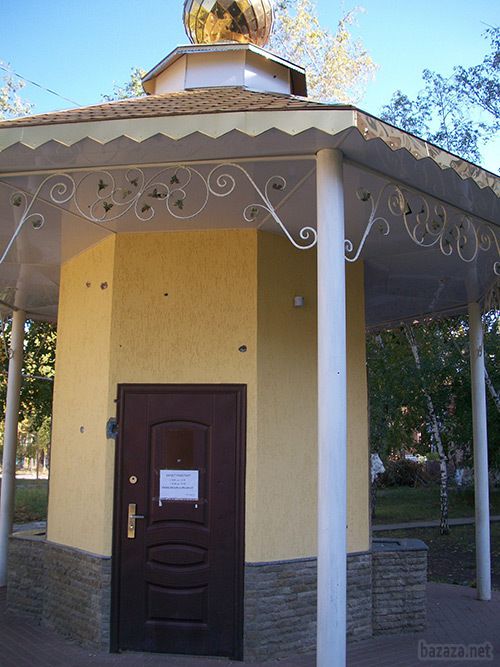 Луганськ зруйнований. Фото. 30.09.2014. Станом на ранок 30 вересня в Луганську спокійно. У Луганську зберігаються проблеми з водою та електрикою. 