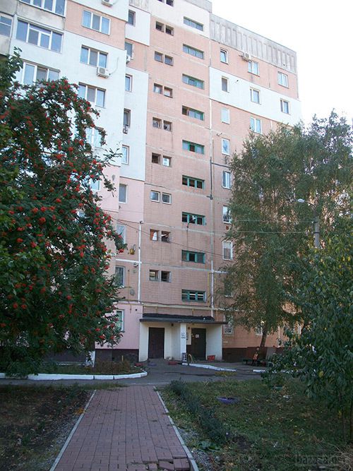 Луганськ зруйнований. Фото. 30.09.2014. Станом на ранок 30 вересня в Луганську спокійно. У Луганську зберігаються проблеми з водою та електрикою. 