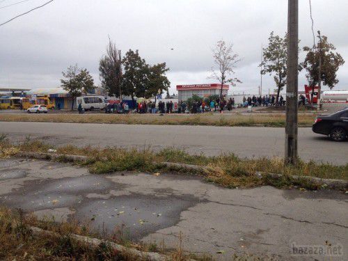 «Столиця Луганська». Враження від поїздки. Луганчани продовжують повертатися в місто. Одні їдуть назовсім, а інші - лише забрати теплі речі. Ще одна історія, написана під враженням від поїздки в Луганськ.