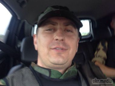 Заступник командира українського Добровольчого корпусу Манько: Ми не відступимо з аеропорту, поки сепаратисти не звільнять Новоазовськ. Заступник командира українського Добровольчого корпусу Валентин Манько заявив, що українські війська можуть не тільки довго утримувати аеропорт Донецька, але і виїхати в місто, але не стануть цього робити.