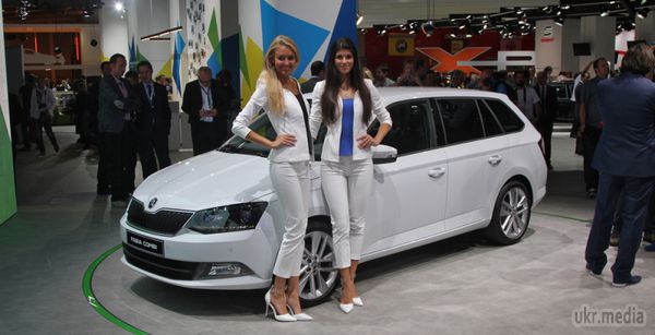 Skoda представила універсал Fabia. В ході Паризького автосалону компанія Skoda представила універсал Fabia нового покоління. Зовнішній вигляд новинки був повністю розсекречений кількома днями раніше, а тепер стали відомі технічні дані автомобіля.