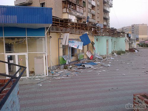 Фото руйнувань Луганська 06.10.2014. Станом на ранок 6 жовтня в Луганську спокійно. В місті ще зберігаються проблеми з водою та електрикою. 