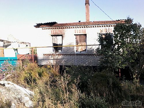 Фото руйнувань Луганська 06.10.2014. Станом на ранок 6 жовтня в Луганську спокійно. В місті ще зберігаються проблеми з водою та електрикою. 