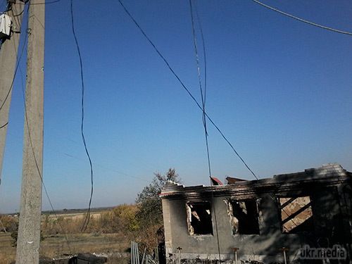 Фото руйнувань Луганська 06.10.2014. Станом на ранок 6 жовтня в Луганську спокійно. В місті ще зберігаються проблеми з водою та електрикою. 