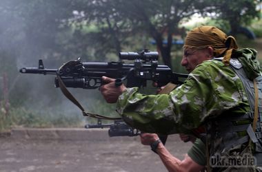 Між бойовиками в Донбасі розгорнулася неабияка війна – прес-центр АТО. Обстановка на сході України залишається складною. Бойовики не припиняють спроб штурму донецького аеропорту