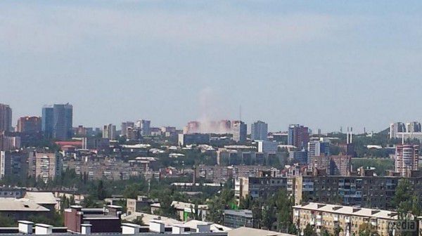 У Донецьку снаряд підірвав квартиру на вул. Батищева (фотофакт). Сьогодні вранці відбувся обстріл вул.Батищева м. Донецьк. 