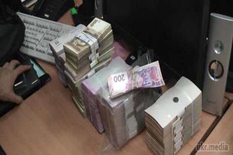 СБУ перекрила один з каналів фінансування антиукраїнських акцій. Співробітники СБУ затримали в Києві жителя Донецької області з великою сумою готівки в спортивній сумці. 