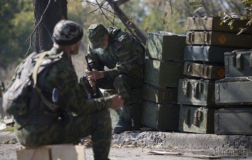 Аеропорт донецька - обстріл  (фото). Сьогодні вдалося знайти самі нові фото під час і після обстрілу в Донецьку. Руйнування міста продовжують рости. Кількість жертв збільшується. 