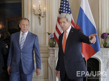 Лавров і Керрі зустрінуться 14 жовтня в Парижі. Українська криза стане однією з тем на двосторонній зустрічі держсекретаря США Джона Керрі і глави МЗС Росії Сергія Лаврова.