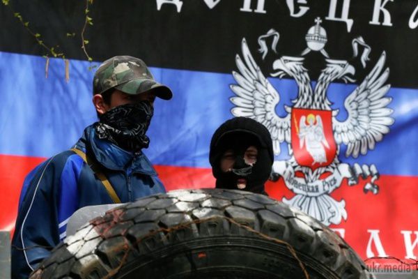 "ДНР" вже зібралася йти по "євразійському шляху" разом з Києвом і Львовом: "Якщо вони дозріють!". "Голова Верховної ради ДНР" Борис Литвинов заявив, що фейковая республіка готова взяти з собою в "євразійську сім'ю" Київ і Львів.