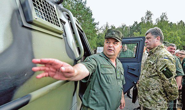 Петро Порошенко починає кадрову зачистку армійських генералів. Новий міністр оборони повинен стати провідником політики президента в армії.