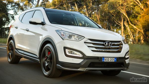 Hyundai випустить «заряджений» Santa Fe SR. Корейська компанія Hyundai готує для деяких ринків спеціальну версію кросовера Santa Fe останнього покоління. Новинка отримає приставку SR до імені моделі і надійде в продаж на початку наступного року.